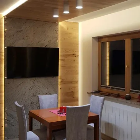 Toporowa Cyrhla Apartment *