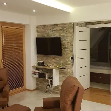 Toporowa Cyrhla Apartament *